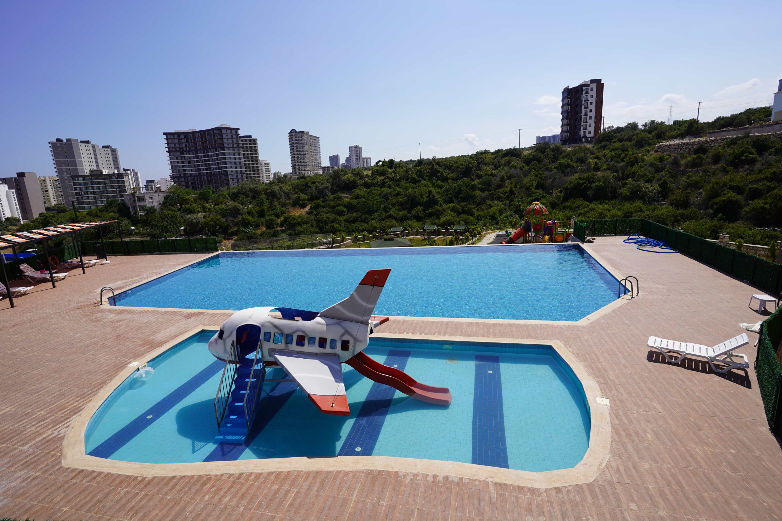 Mersin Erdemli Ayaş Canpolat Merso Sitesi ile Konforlu Tatil