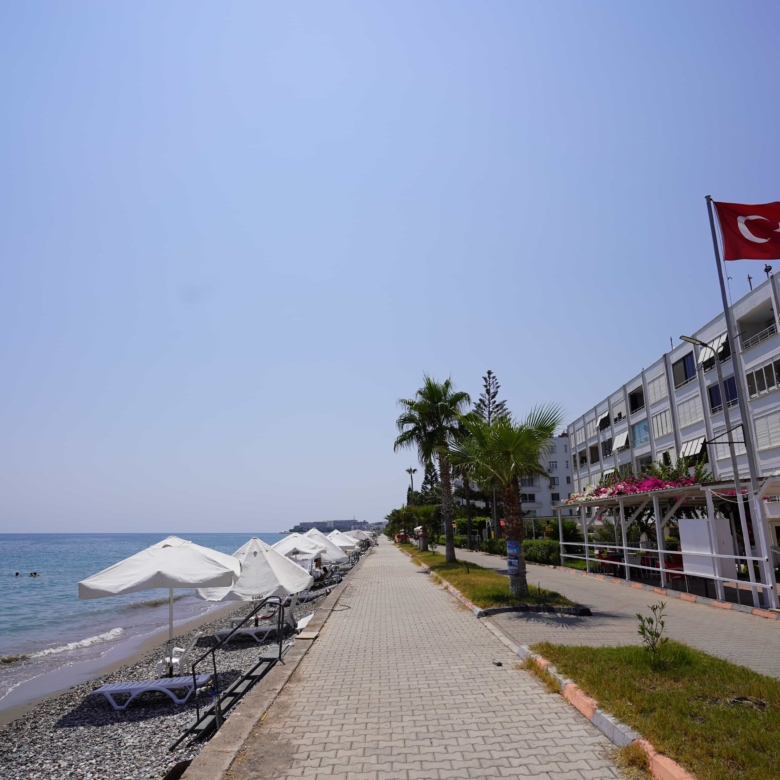 Mersin Erdemli Limonlu Doğa Tatil Sitesi Denize Sıfır Yazlık Yaşam