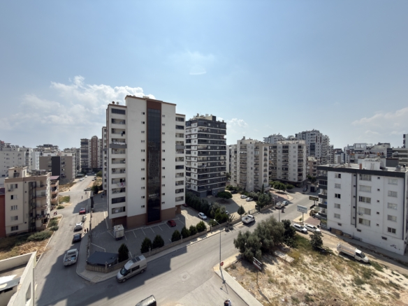 Mersin Erdemli Merkez Hastane Civarı Satılık 2+1 Bakımlı Daire