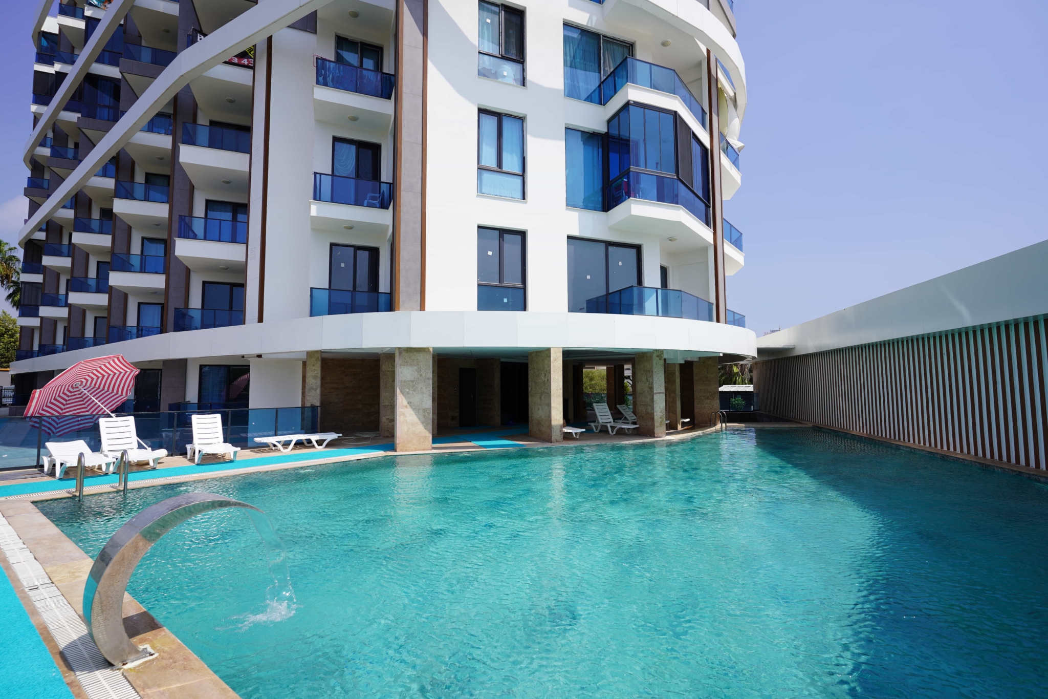 Mersin Erdemli Tömük Elbeyler Sitesi ile Konforlu Yazlık Yaşam